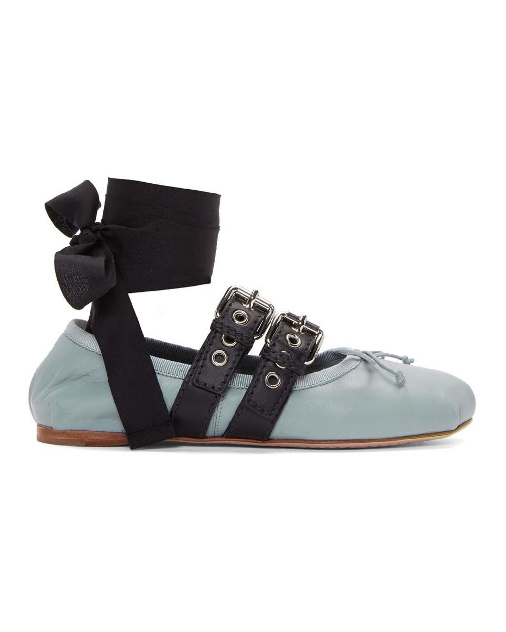 flat ballerinas