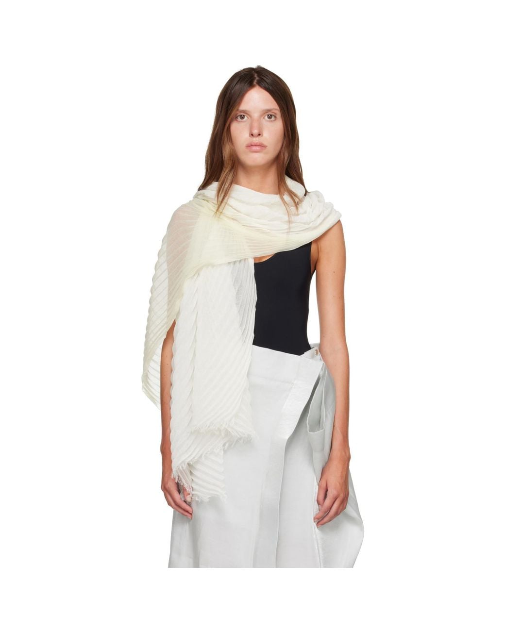 Issey Miyake Blue Off- Gradation Ramie Pleats Scarf