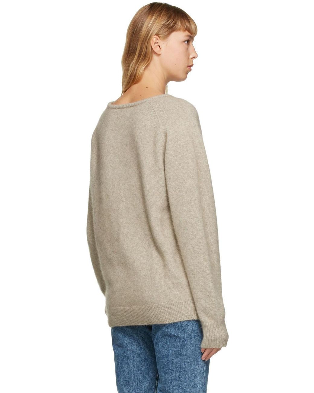 Raccoon Yarn V-neck Sweater 