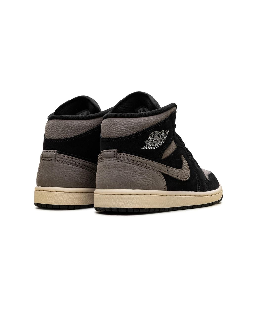 Nike Black 1 Mid Se Ib7110 002" for men