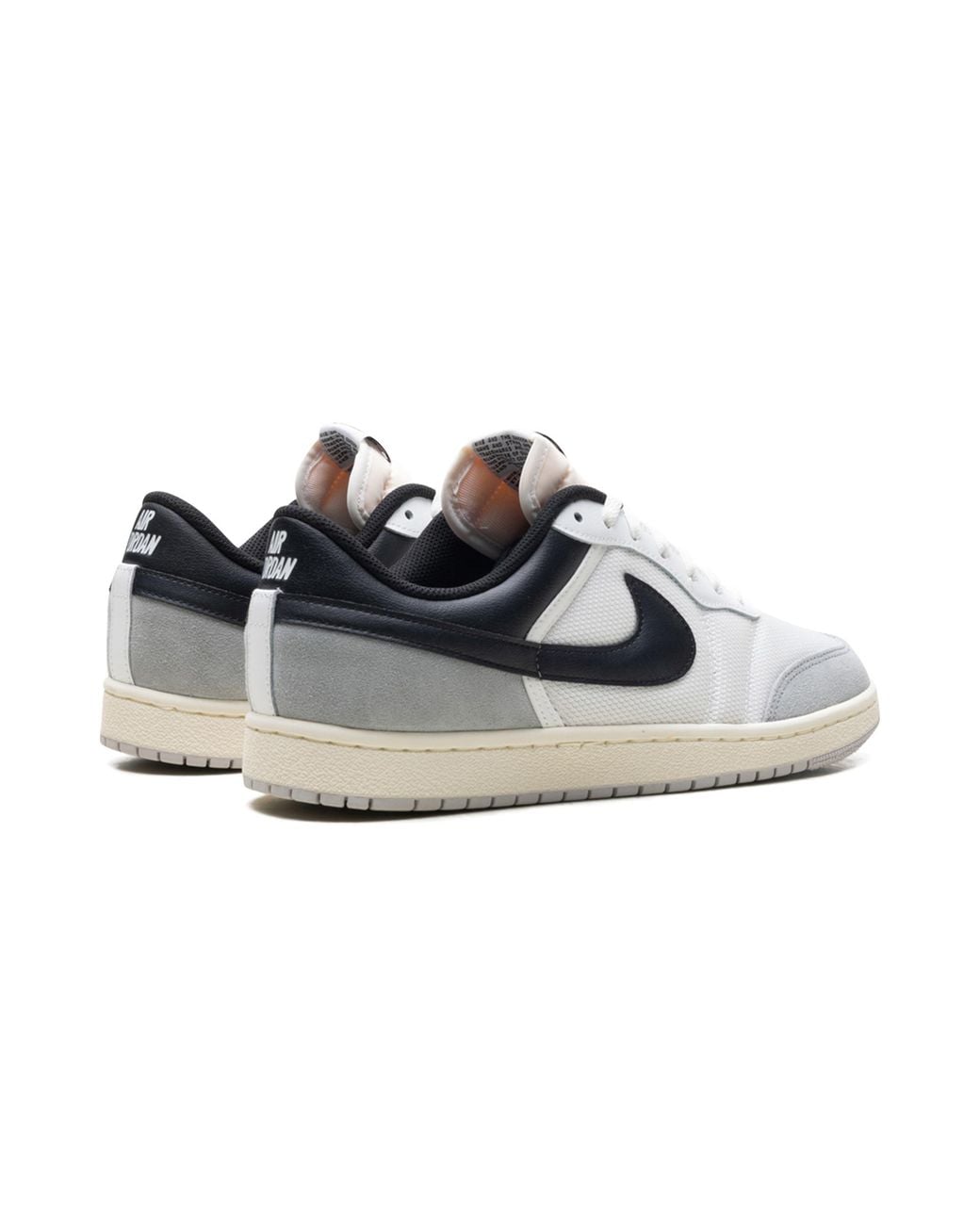 Nike Black Skyline Low "Summit/Light Smoke" Iq0704 101"