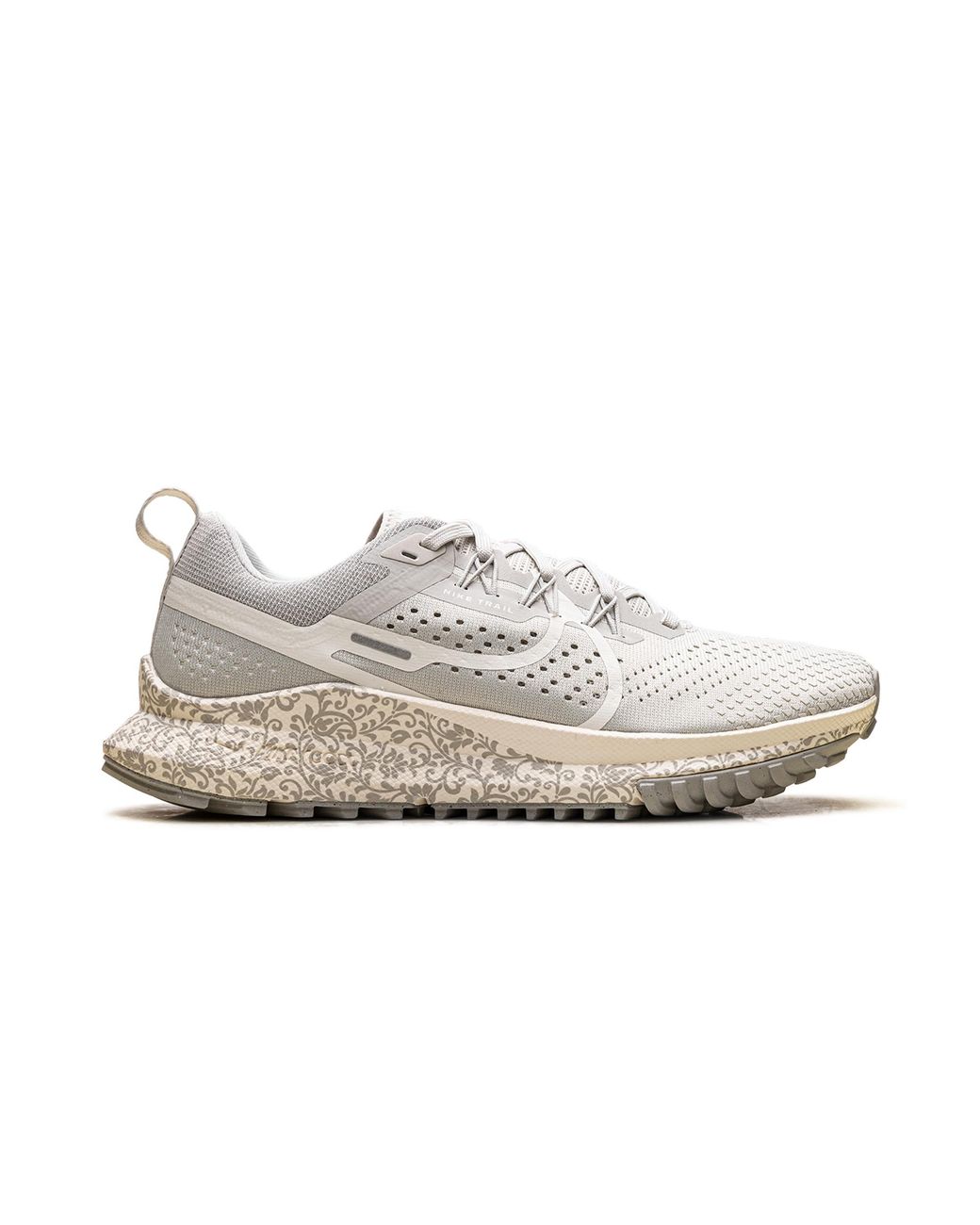 Nike Gray React Pegasus Trail 4 "Give Her Flowers" Fz3778 072"