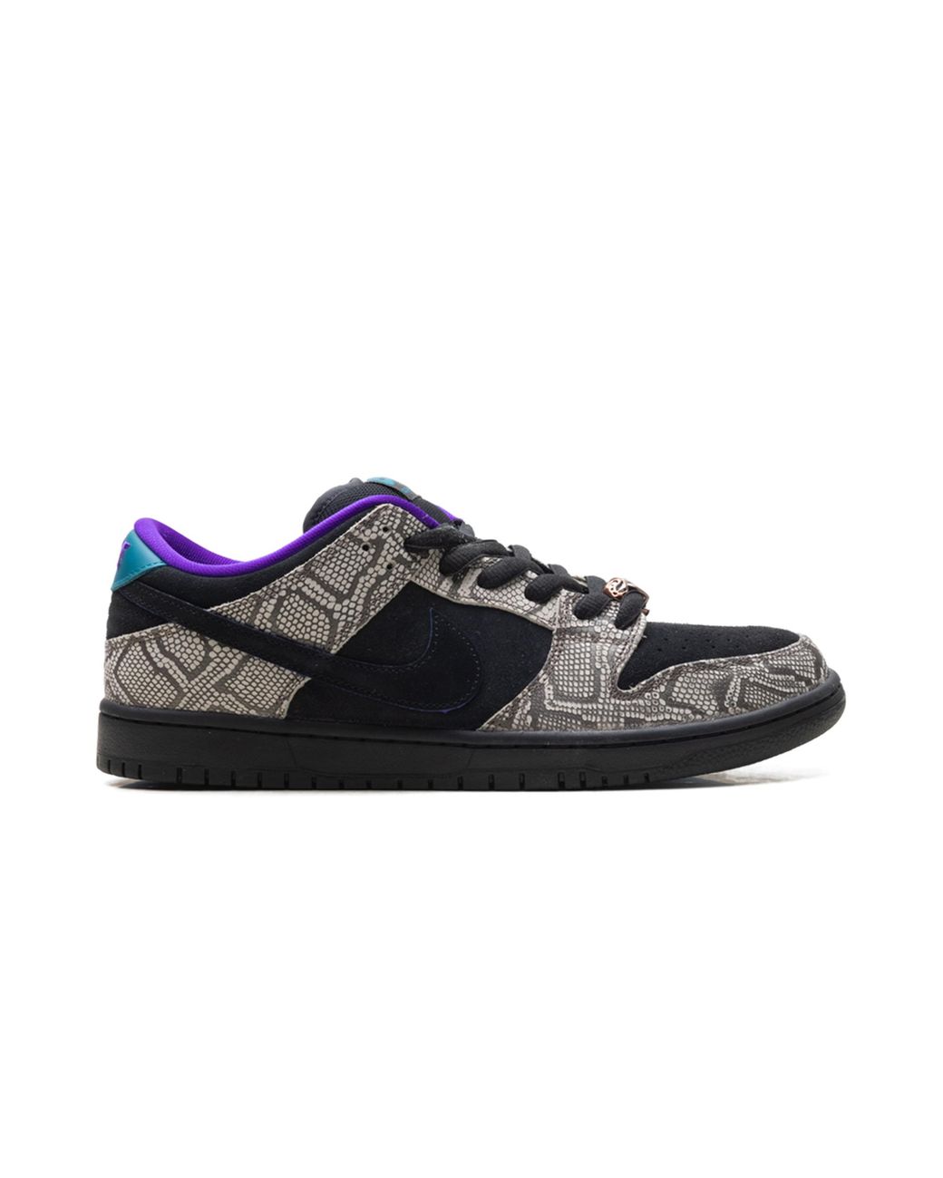 Nike Black Sb Dunk Low "Dashawn Jordan for men