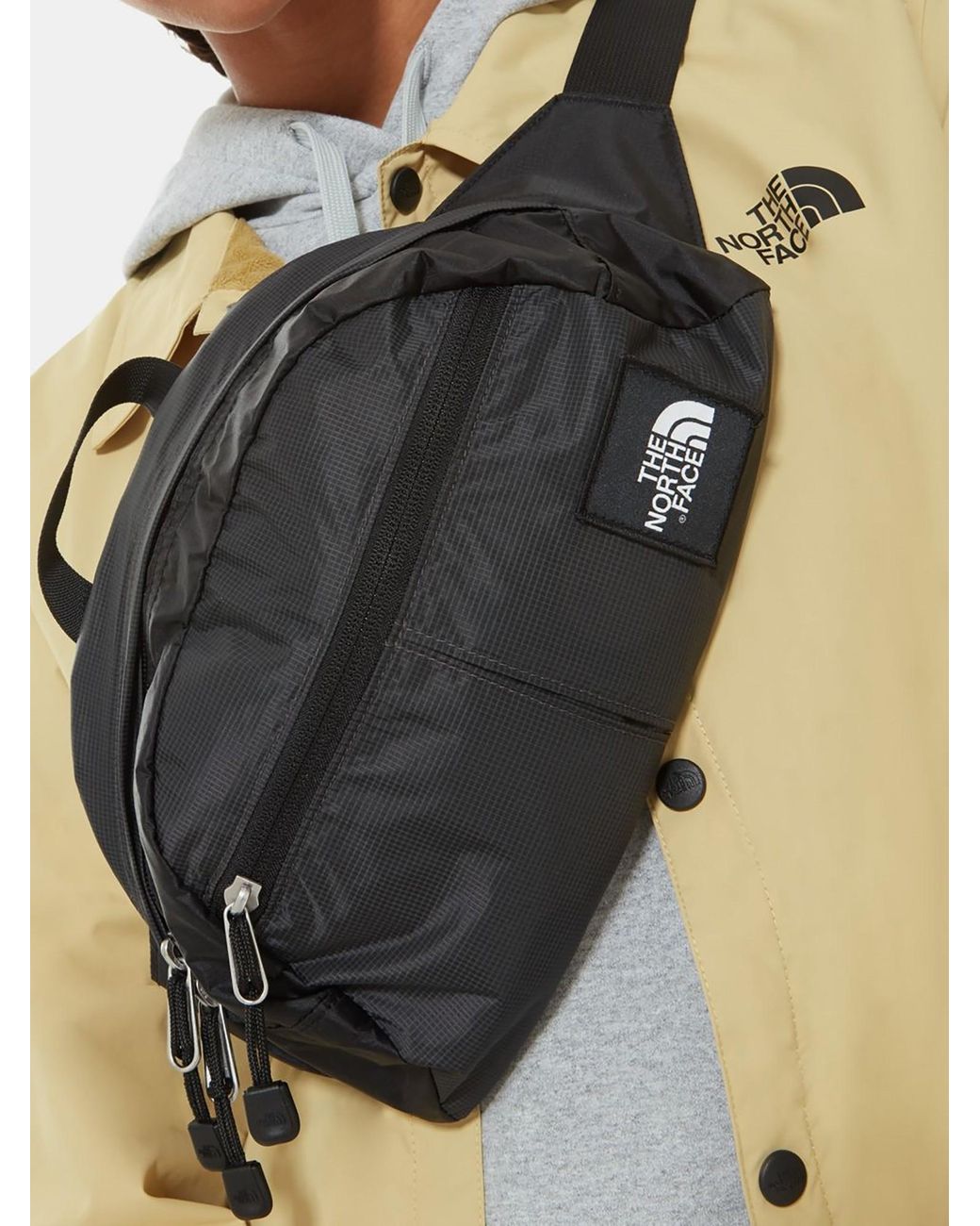 The North Face Flyweight Lumbar Bag in Black for Men | Lyst Canada