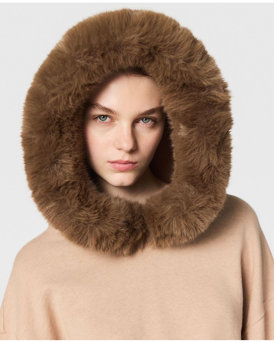 Stella McCartney Natural Vegan Plush Collar Sweatshirt