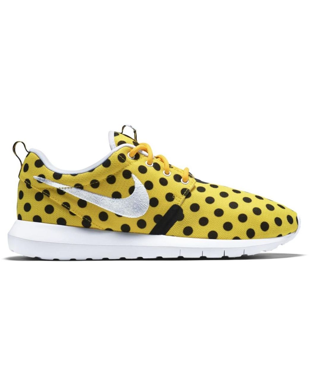 polka dot nike roshe