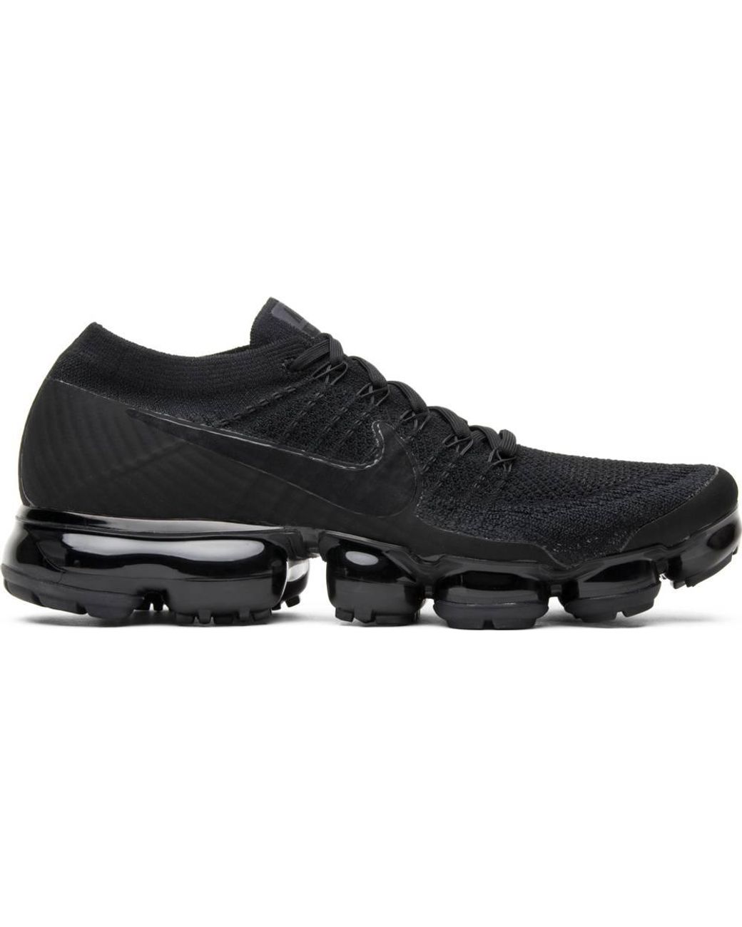 nike triple black vapormax
