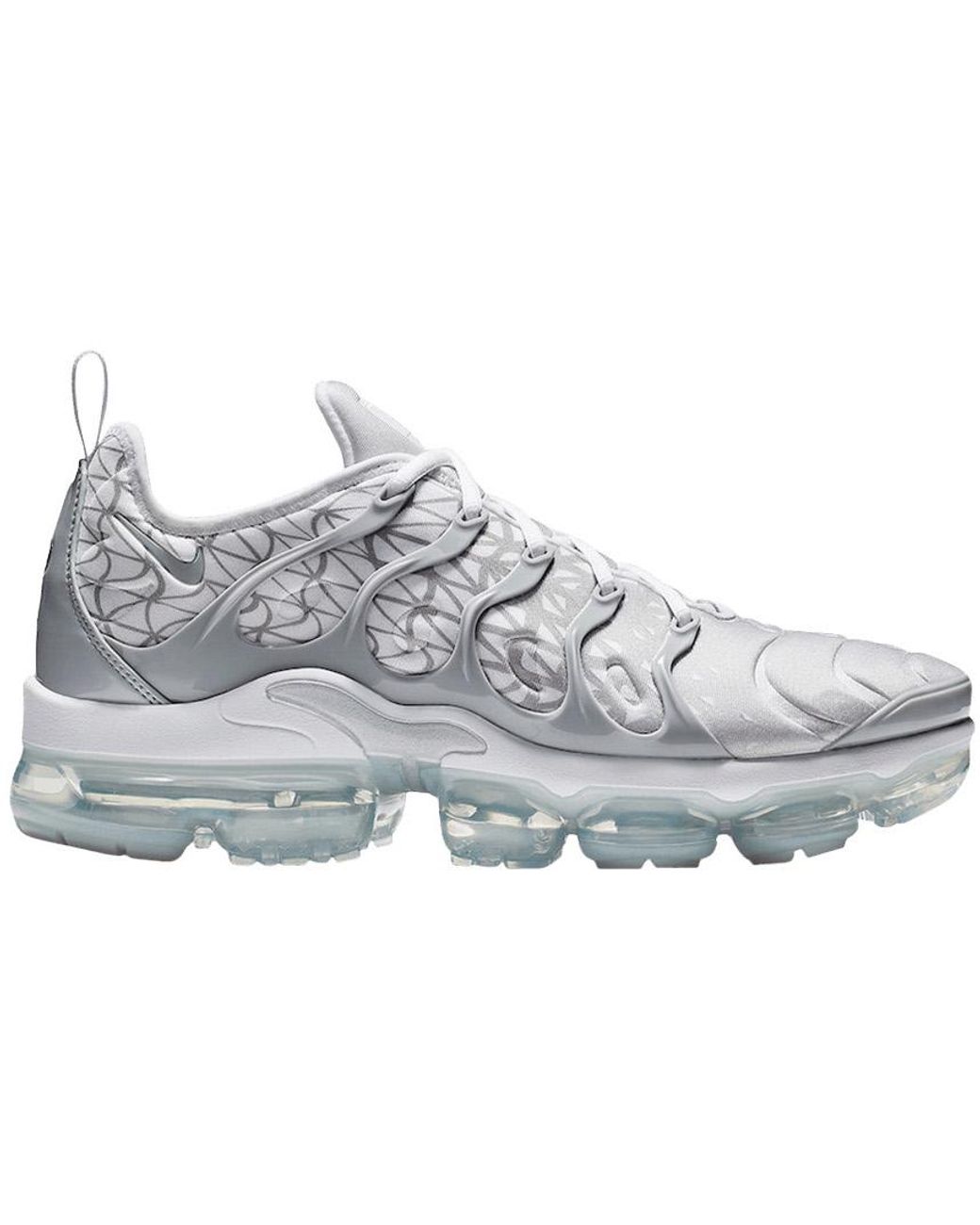 vapormax black footlocker