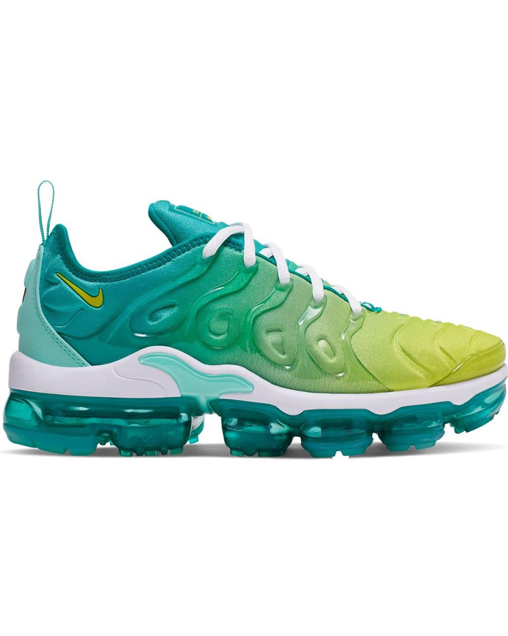 neon green vapormax plus