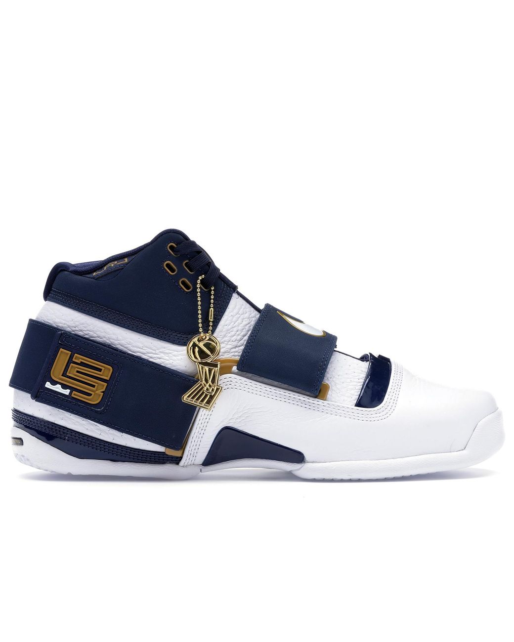 lebron soldier zoom