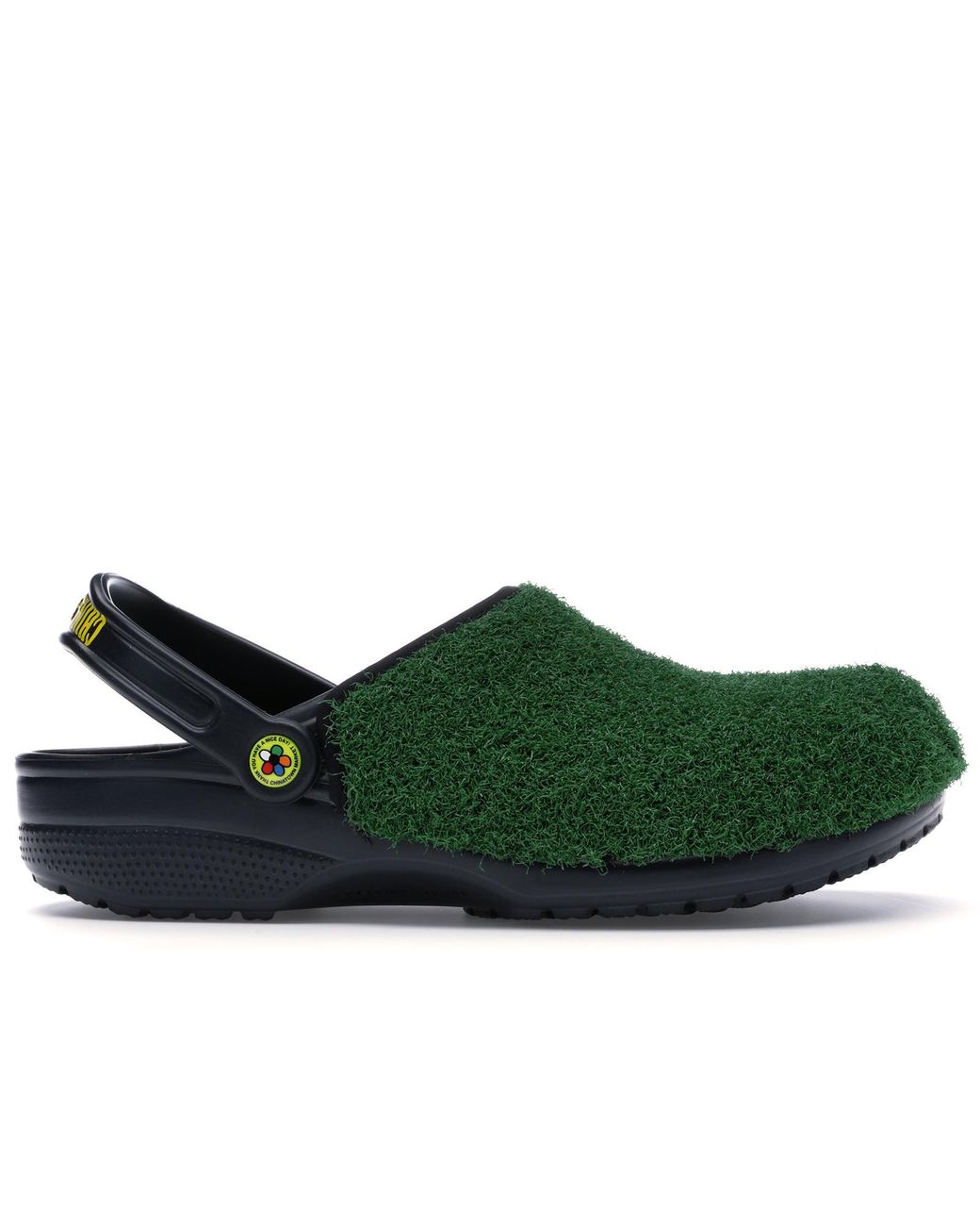 crocs chinatown market