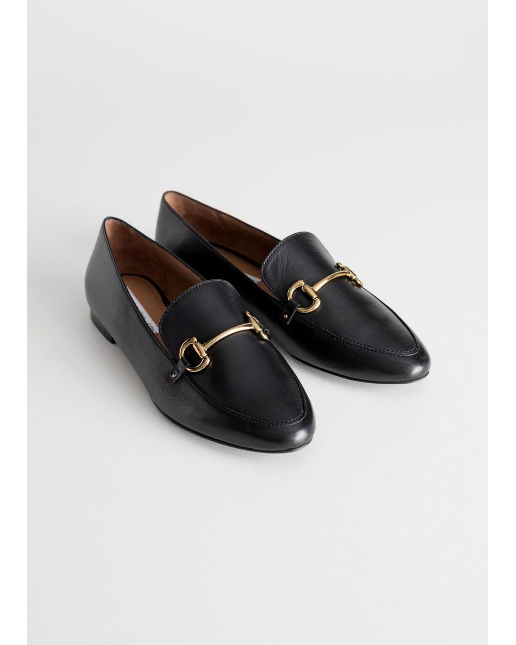 Equestrian Buckle Loafers in Black 