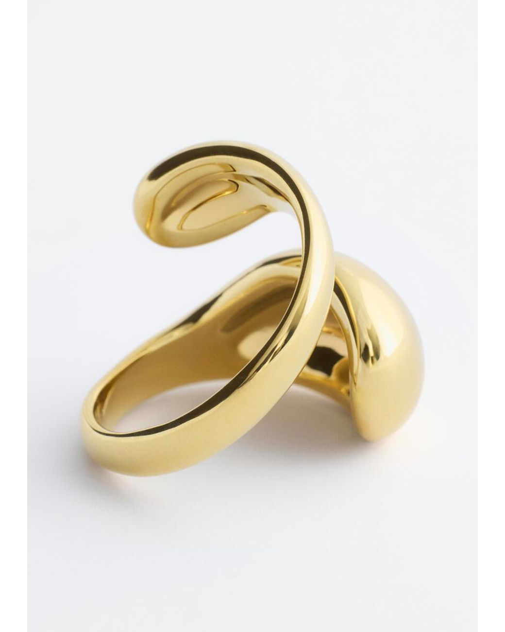 & Other Stories Metallic Double-Twist Sculptural Ring
