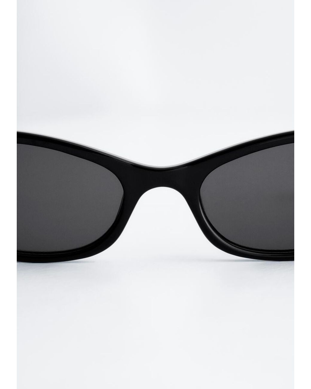 & Other Stories Black Oval Frame Sunglasses