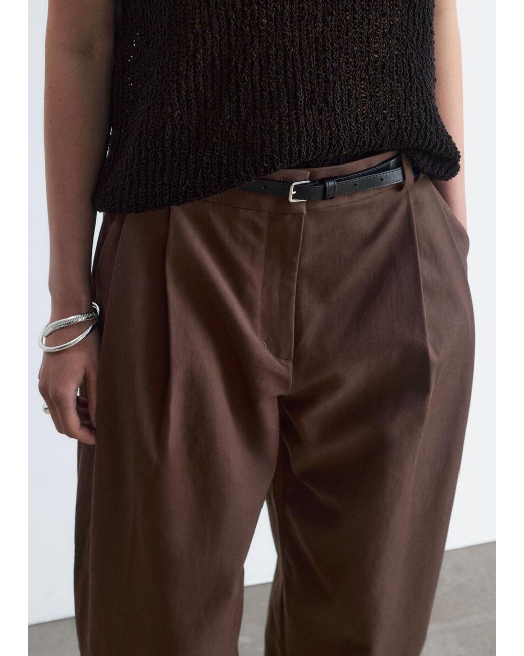 & Other Stories Brown Barrel‑Leg Cropped Trousers