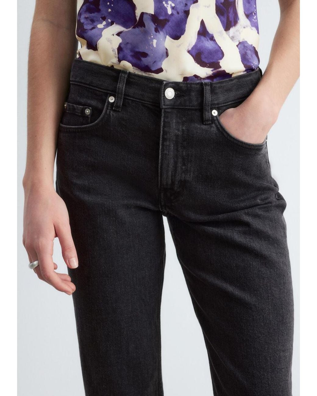 & Other Stories White Cropped Slim-Leg Jeans