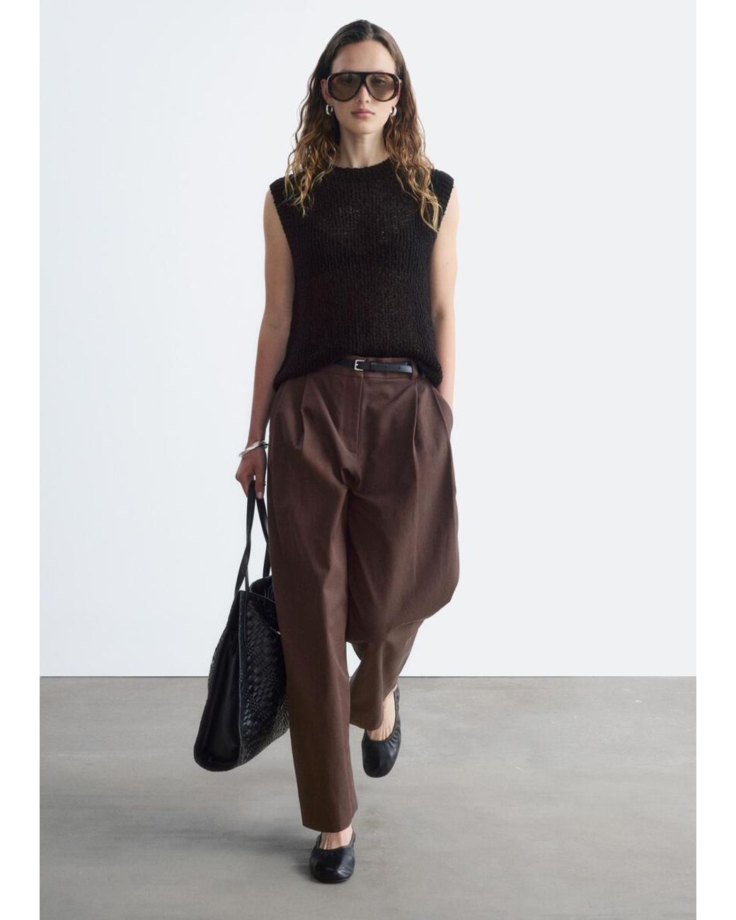 & Other Stories Brown Barrel‑Leg Cropped Trousers