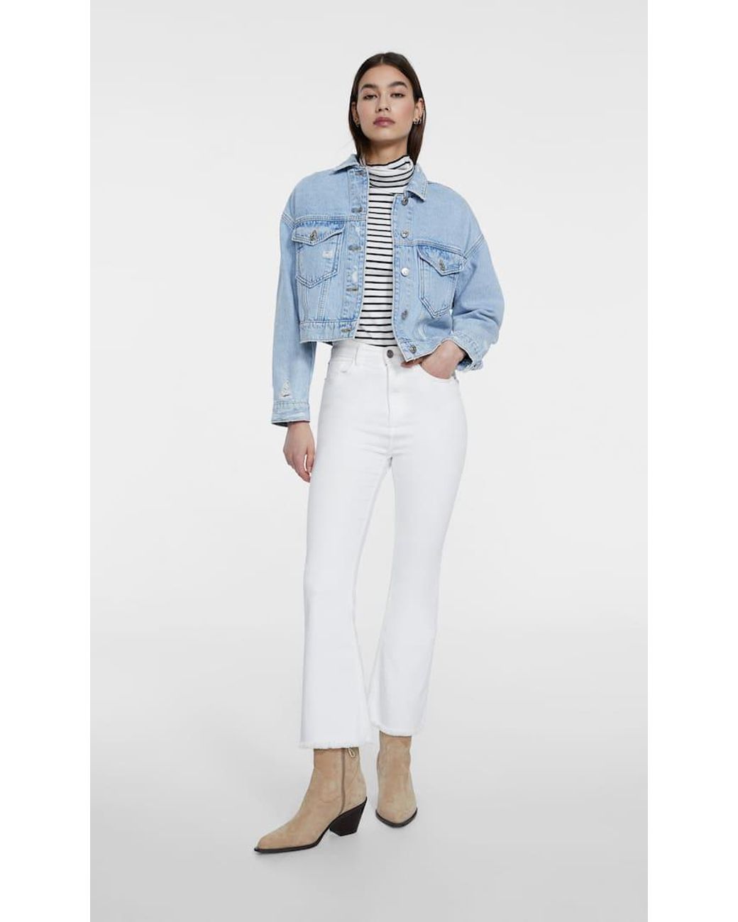 Stradivarius Cropped Flared Jeans in White | Lyst UK