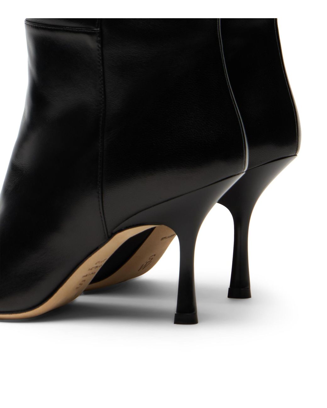 Madison Boot 85 di Stuart Weitzman in Black