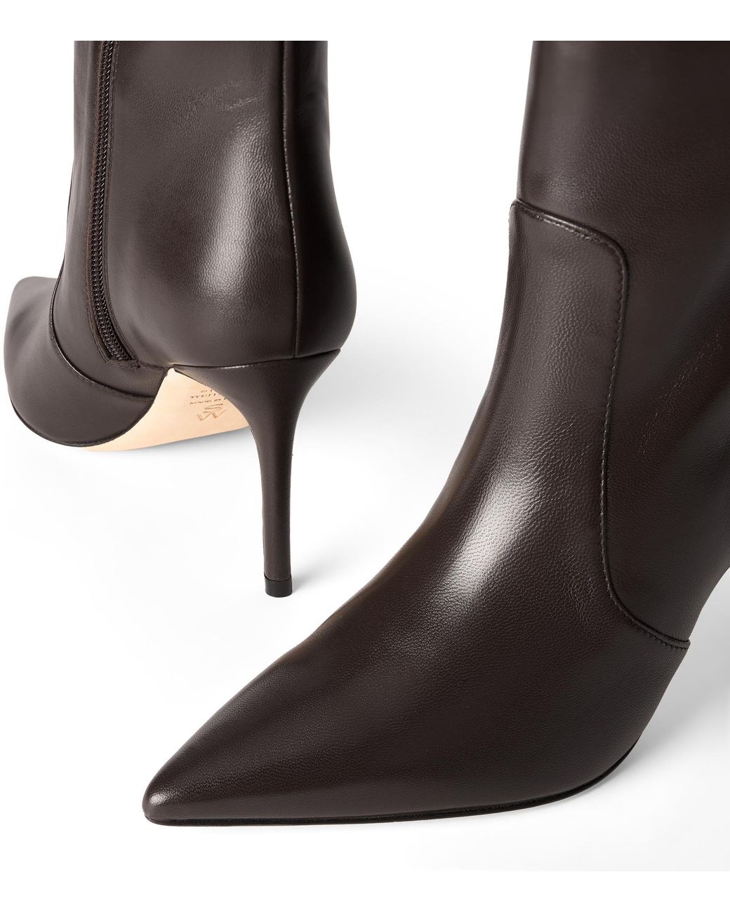Stuart Power Boot 85 di Stuart Weitzman in Brown