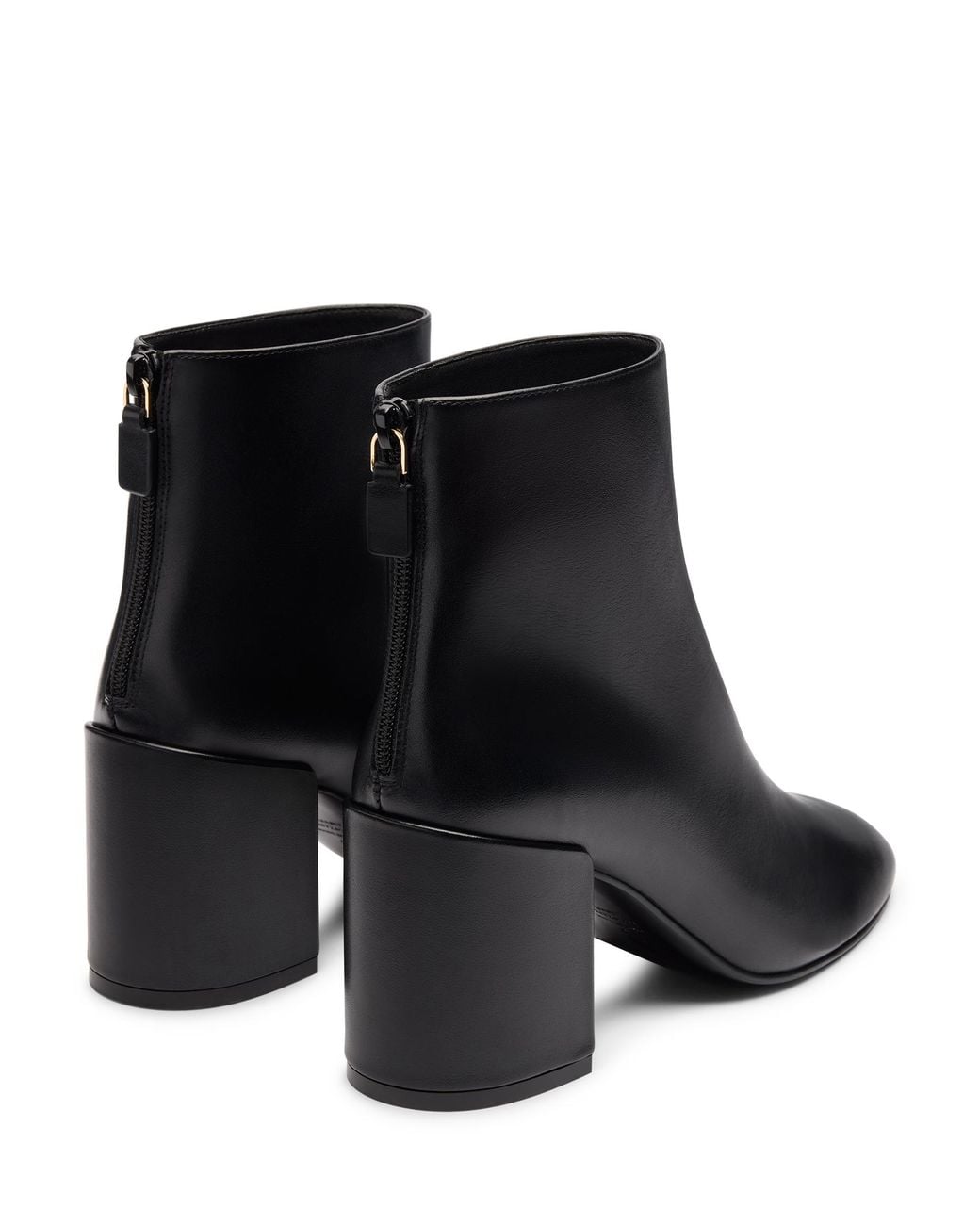Stuart Weitzman Black Bacari Zip Bootie 75