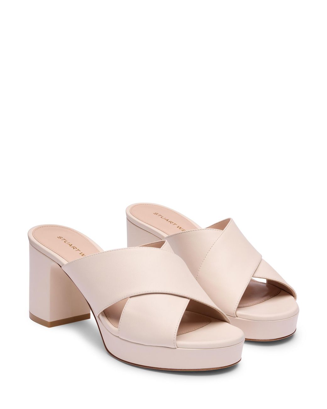 Heeled Mules Stuart Weitzman en coloris Pink