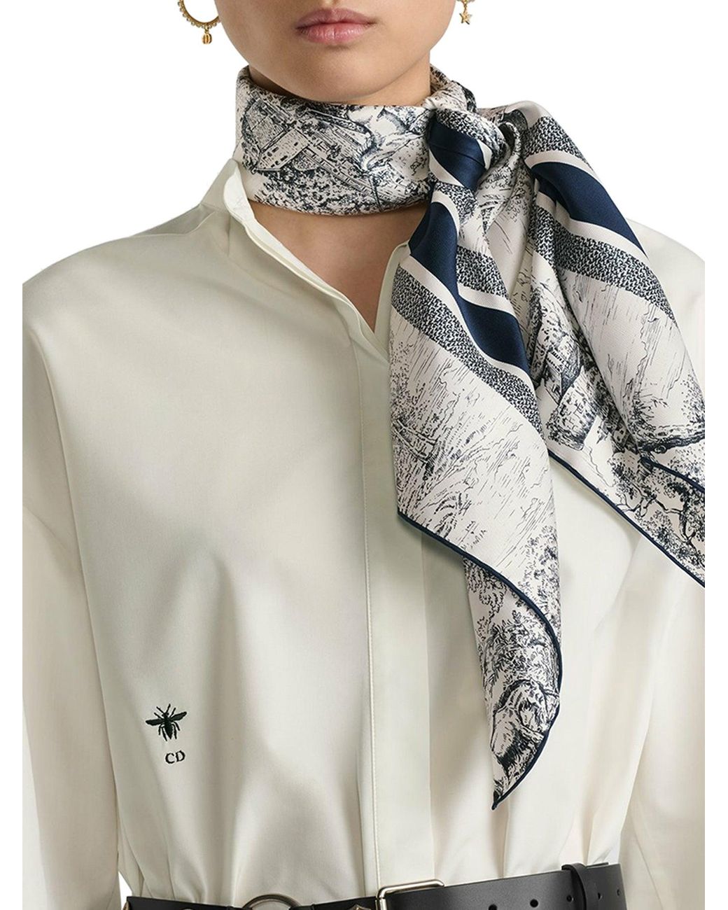 Toile de Jouy Sauvage 90 Square Scarf Ivory and Navy Blue