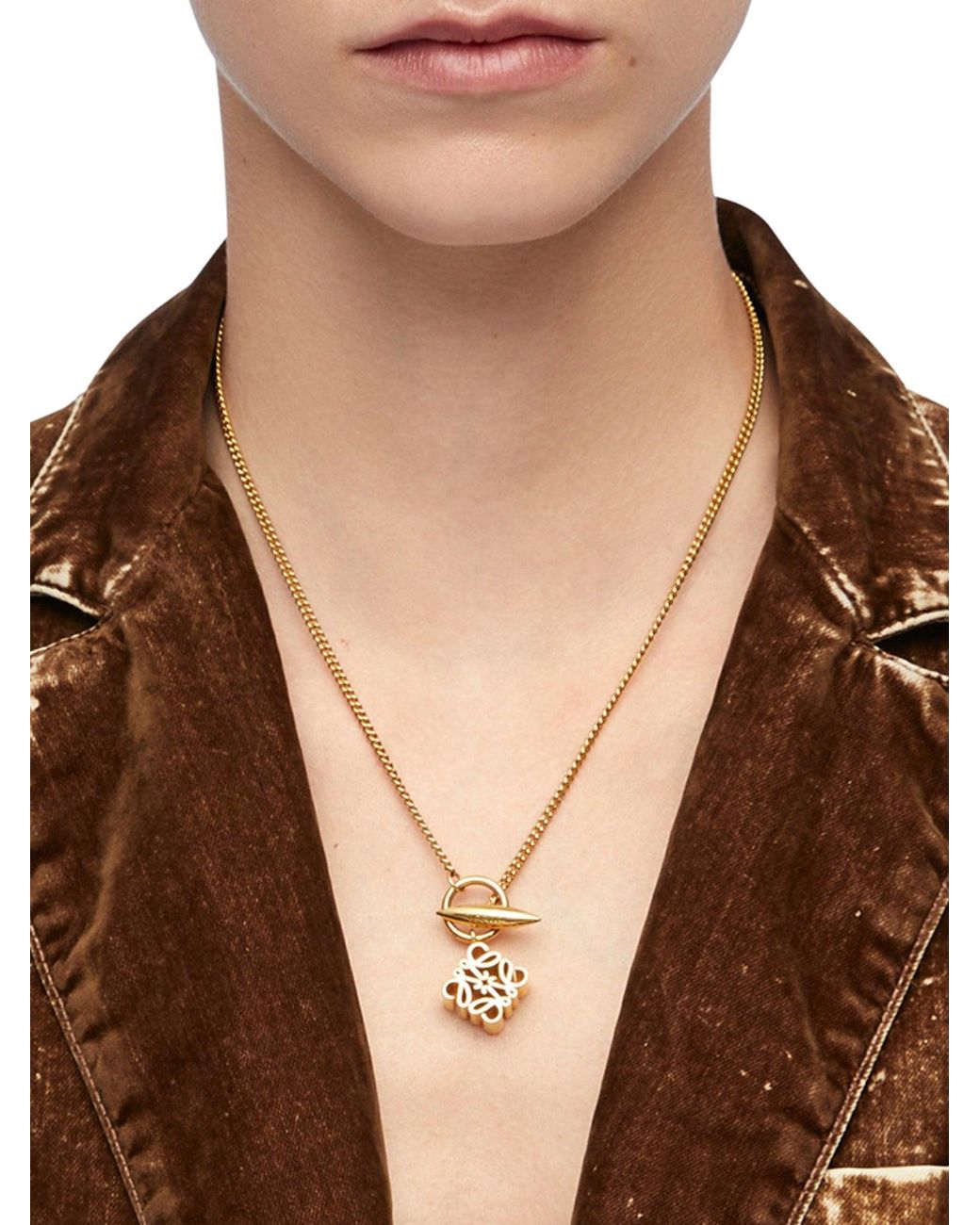 【LOEWE】Anagram necklace in gold-plated silver Loewe Anagram Pebble necklace in gold-plated silver | TheDoubleF