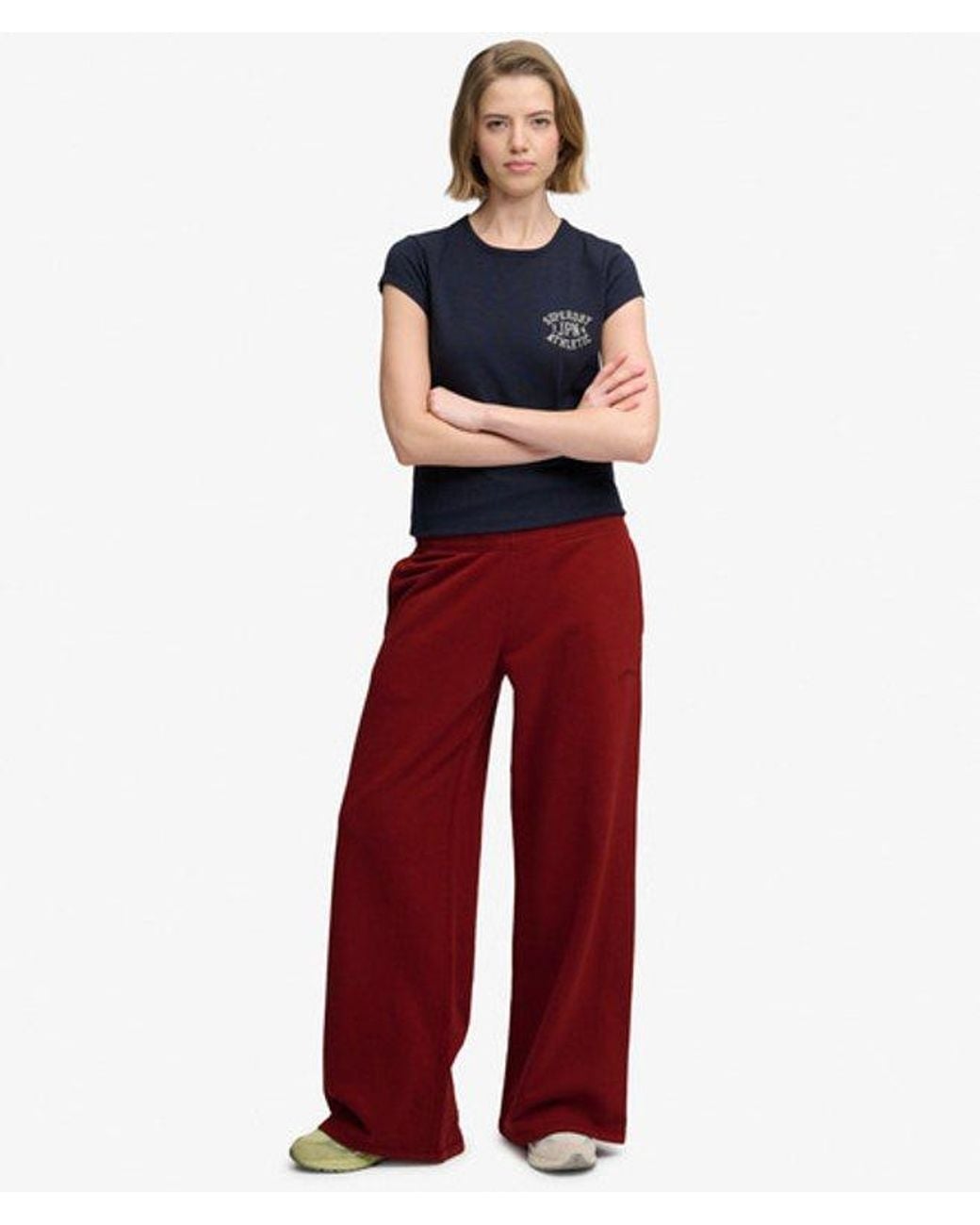 Superdry Essential Logo Wijde joggingbroek in het Red