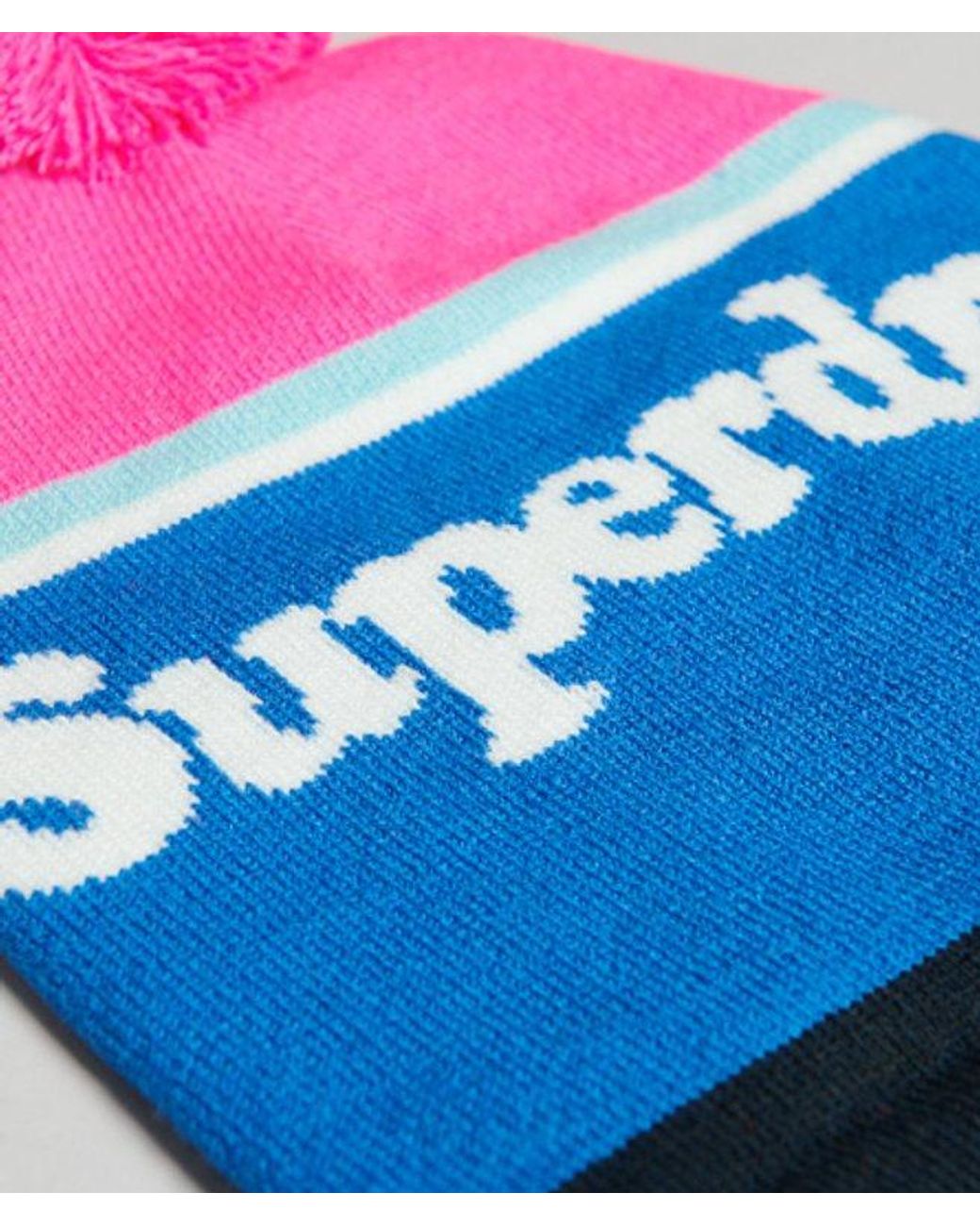 Superdry Essential Logo Beanie in het Pink