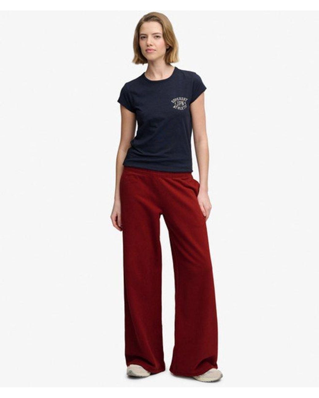 Superdry Essential Logo Wijde joggingbroek in het Red