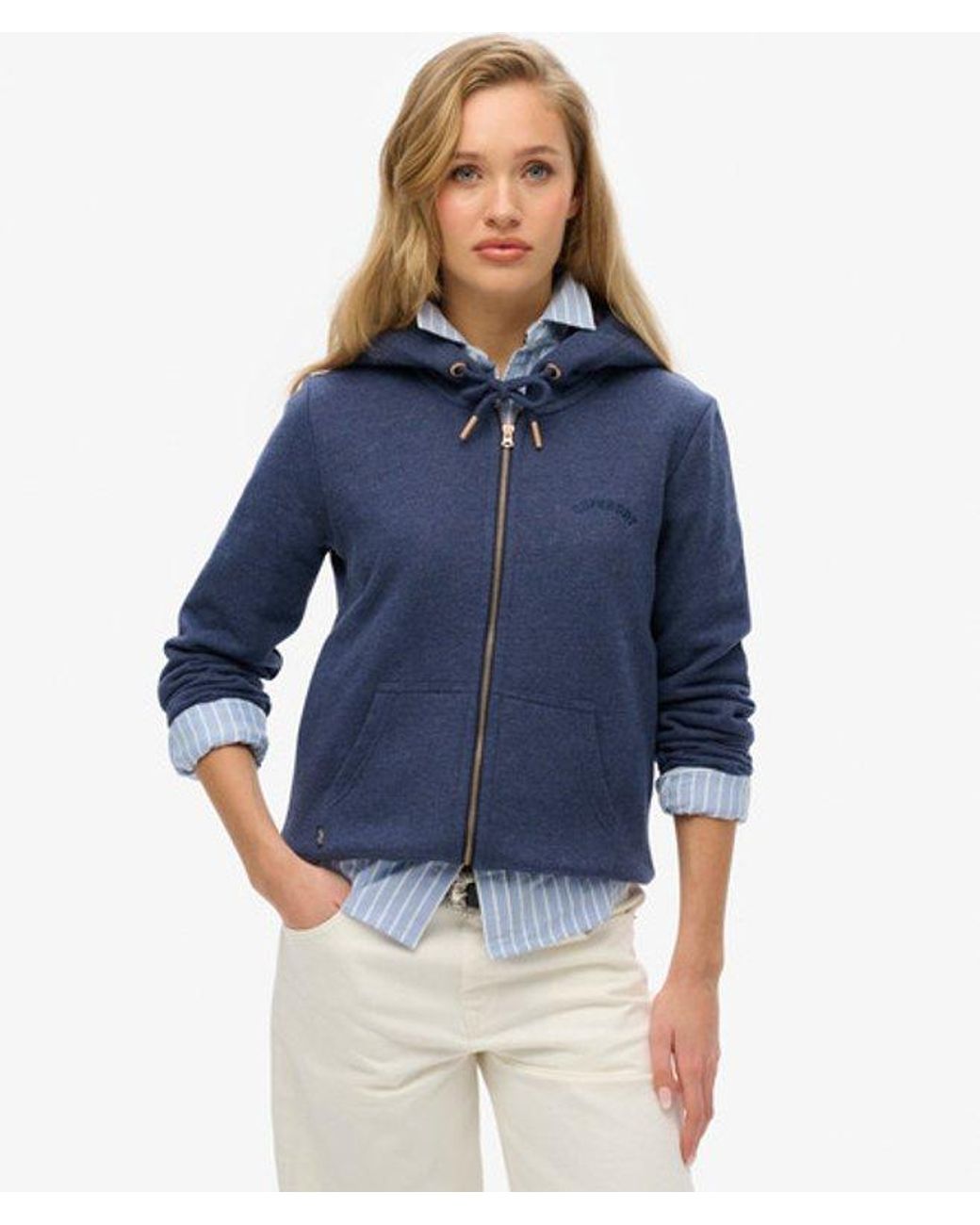 Superdry - Athletic Essentials - Sweat à capuche décontracté avec appliqué - Bleu marine éclipse Superdry - Athletic Essentials - Sweat à capuche décontracté avec appliqué - Bleu marine éclipse