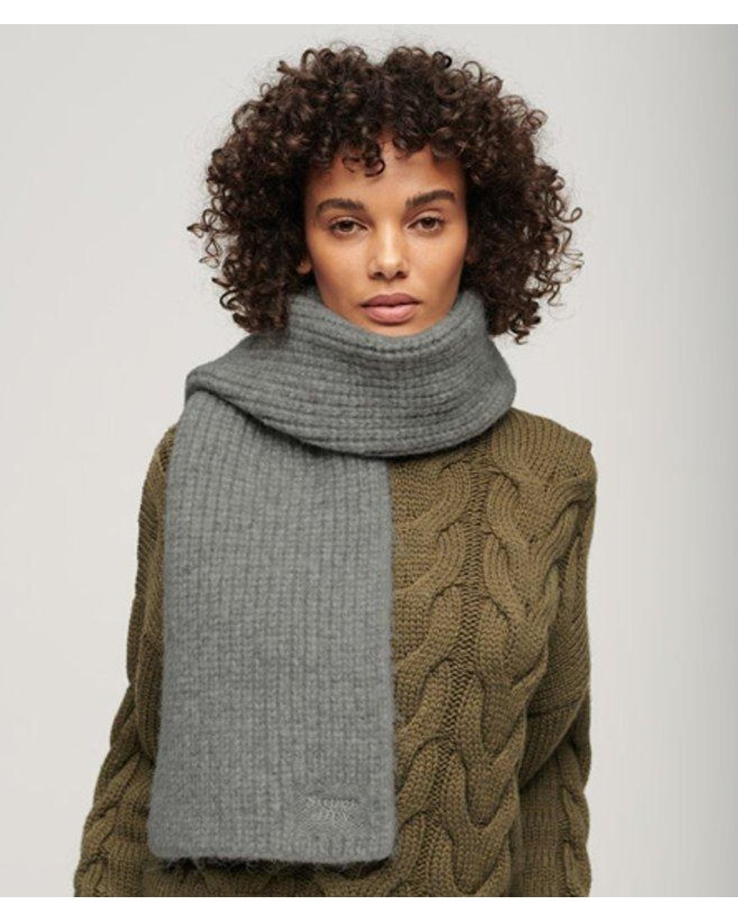 Superdry Geribde Gebreide Sjaal in het Gray