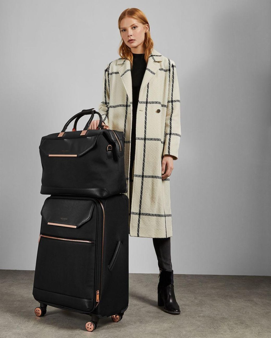 immeny metallic trim holdall