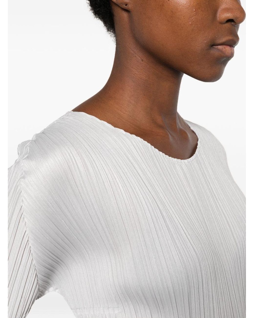 Pleats Please Issey Miyake White Pleated -Tshirt