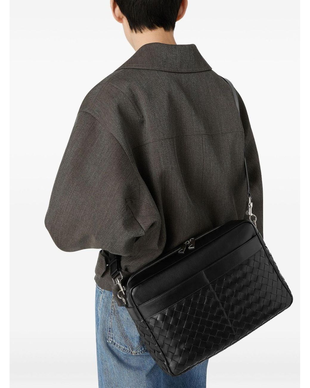 Bottega Veneta Black Avenue Intrecciato Messenger Bag for men