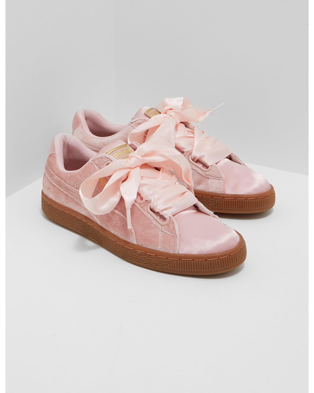 PUMA Womens Pink / Gum Velvet Basket Heart Trainers Women's Shoes  (trainers) In Pink | Lyst