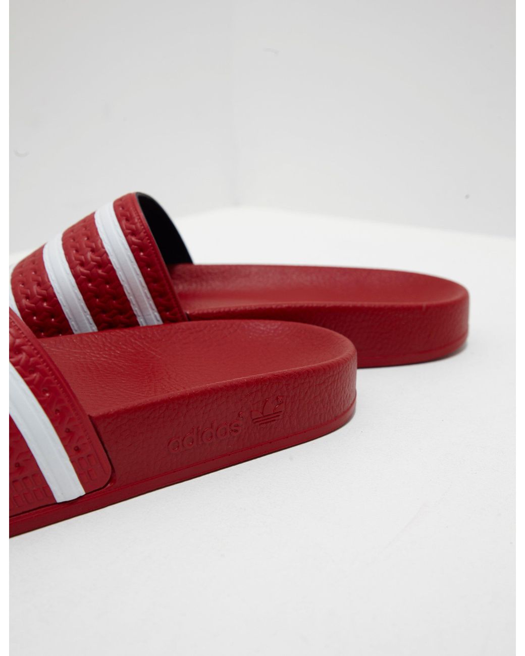 adidas Originals Mens Adilette Slides Red for Men | Lyst