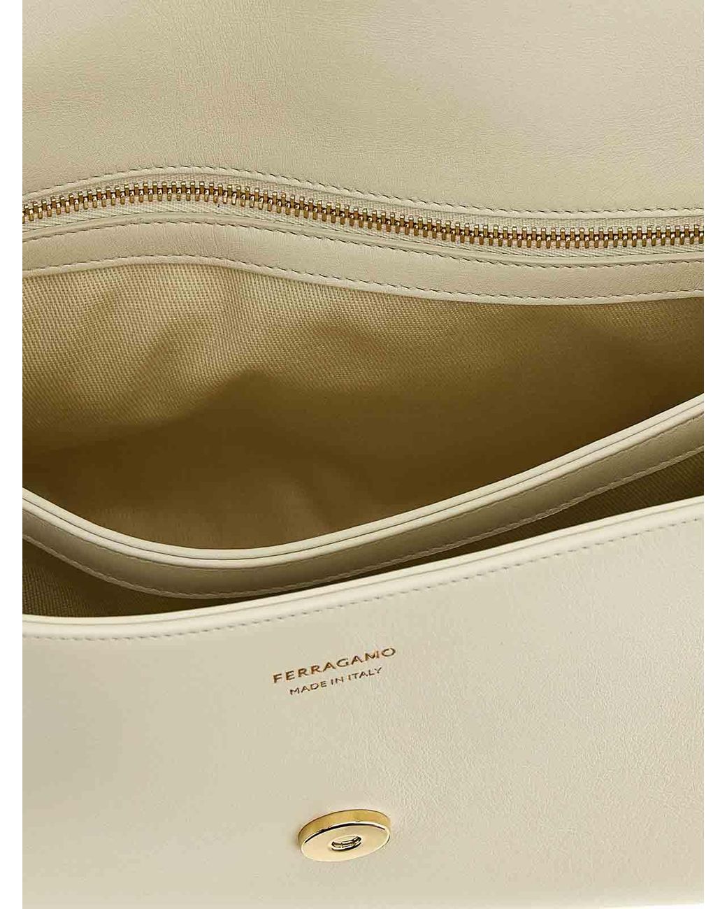Ferragamo Natural Th (M) Shoulder Bag