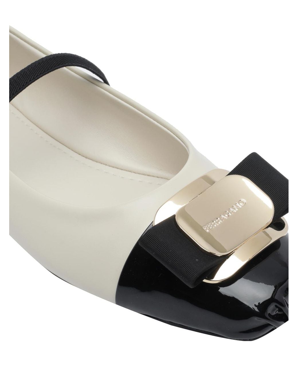 Ferragamo White Zina Ballets