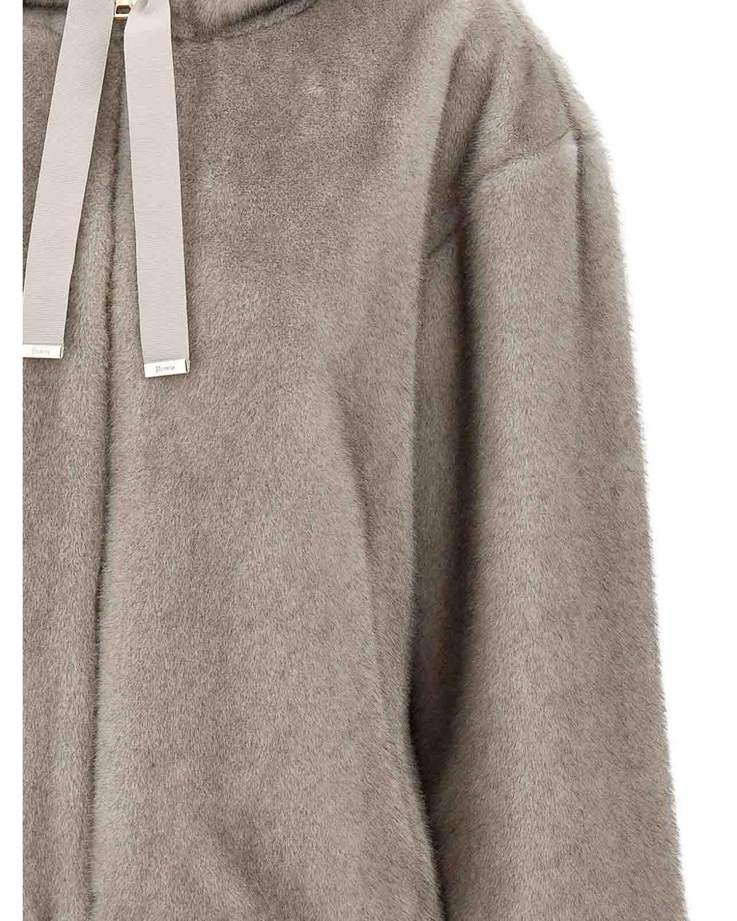 Hernia Herno de color Gray