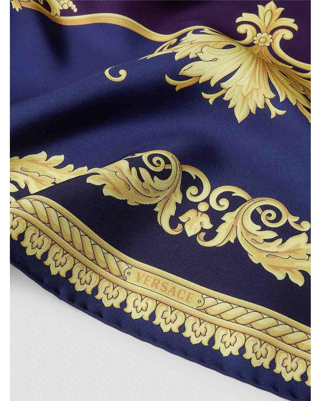 Estola Versace de color Blue