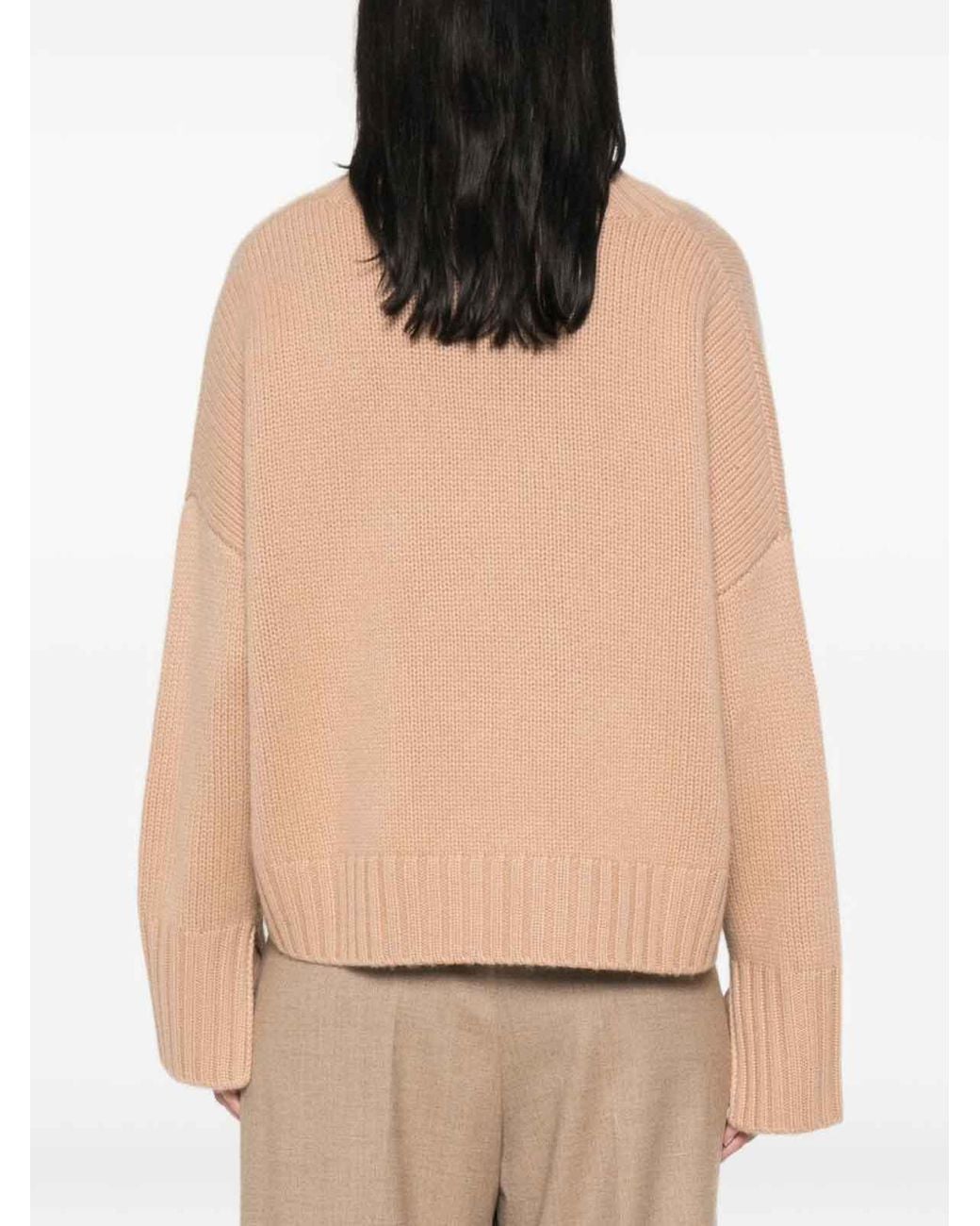 Soft Goat Natural Cashmere Turtle-Neck Sweater