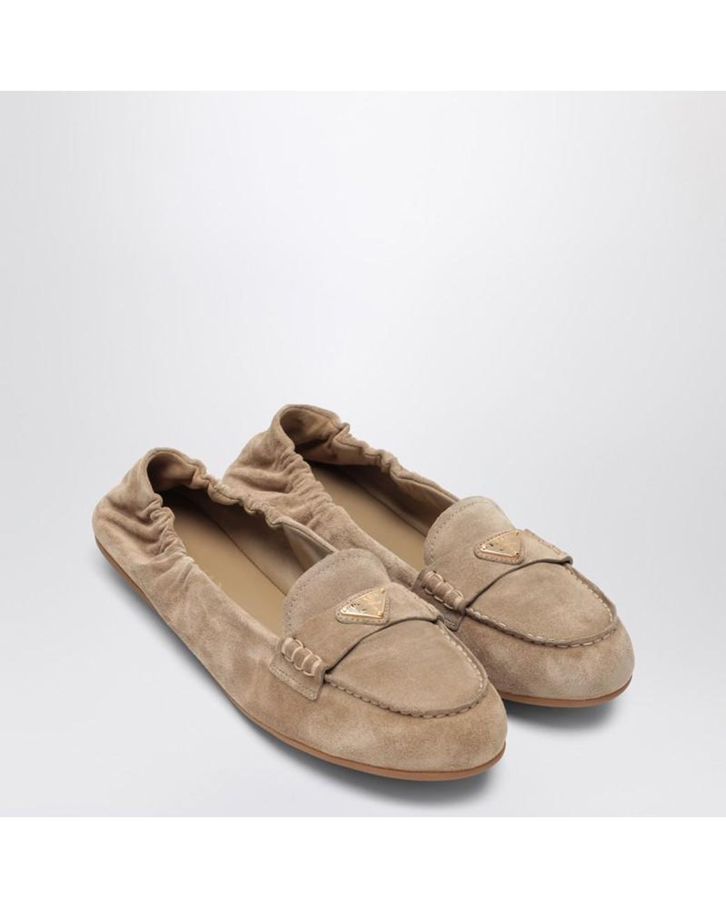 シューズ・サンダルその他 Prada Ecru suede moccasin with logo triangle Prada Ecru Suede Moccasin With Logo Triangle in Natural