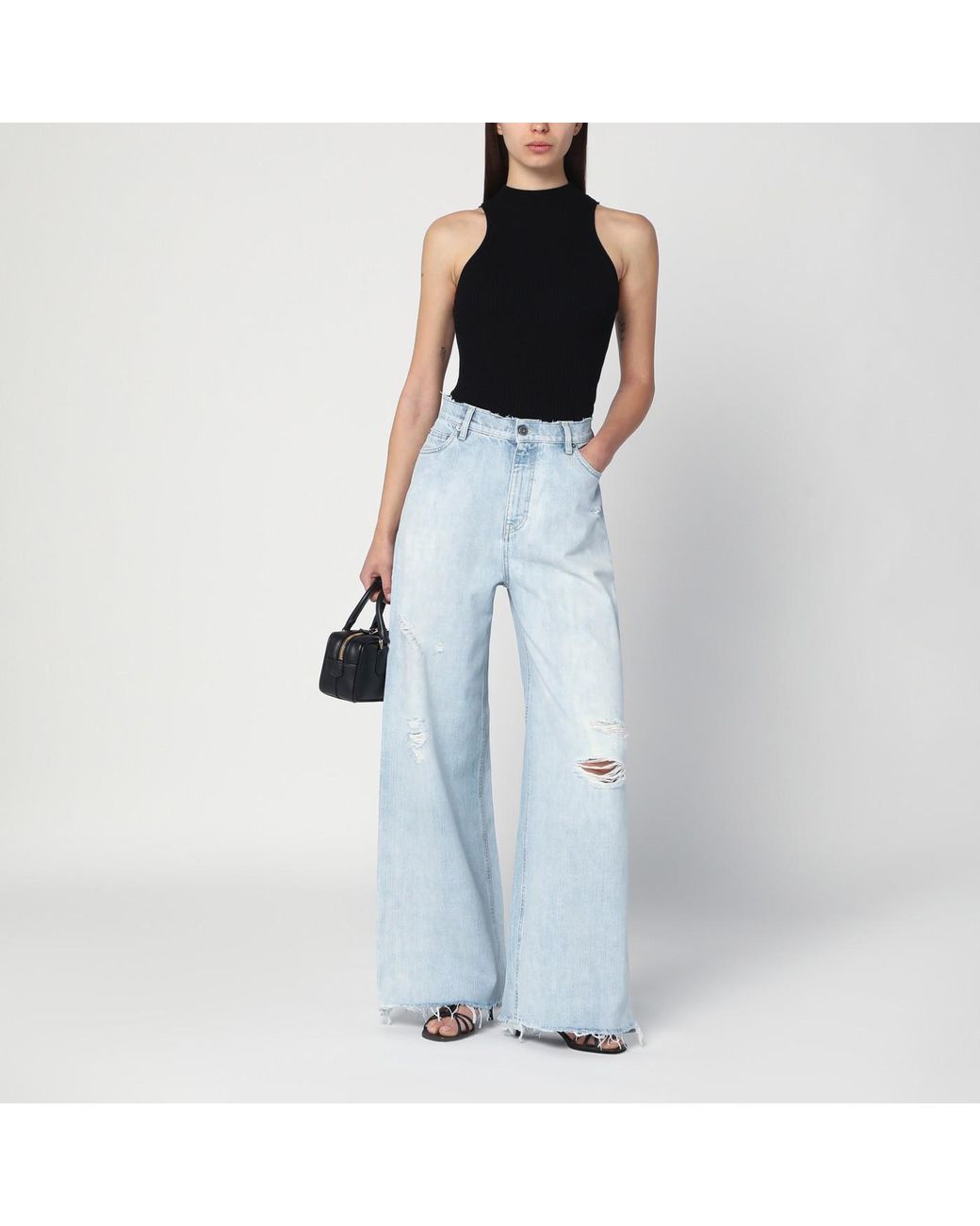 ボトムスその他 Golden Goose Wide faded blue jeans with rips Golden Goose Wide Faded Jeans With Rips in Blue | Lyst