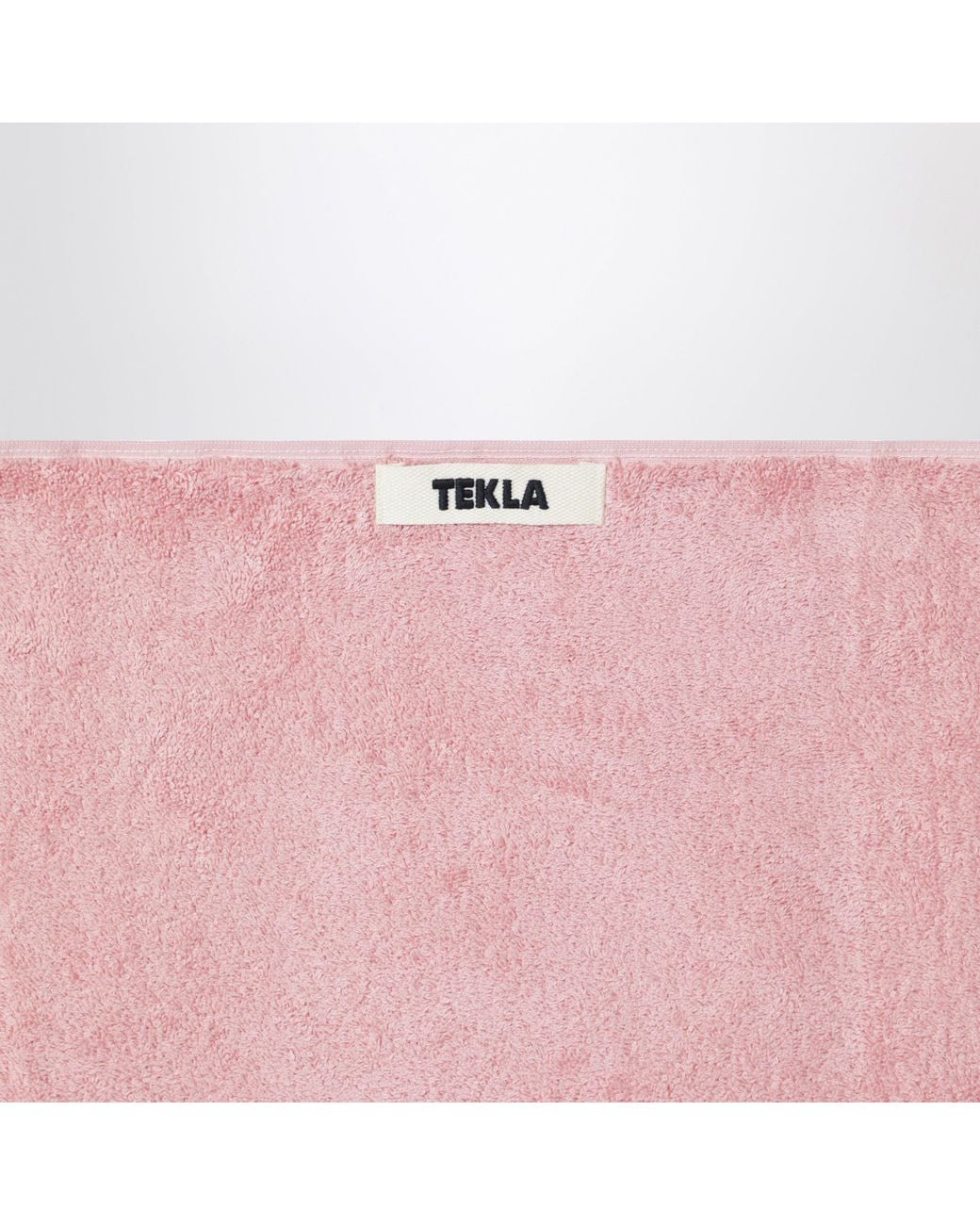 Tekla Pink Towel 50X90 for men