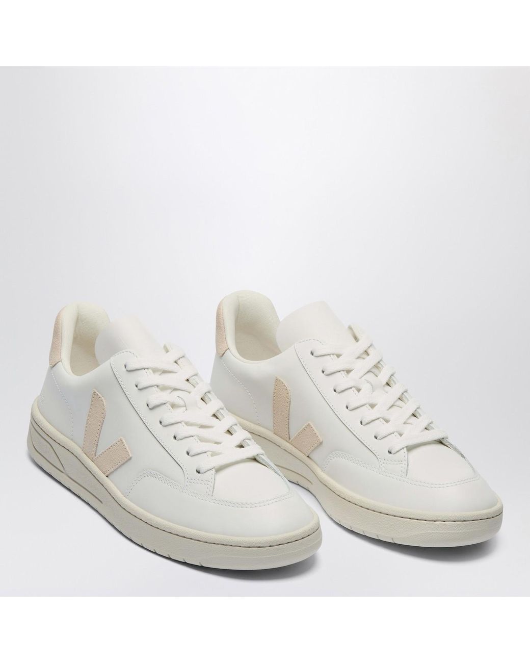 Veja White Sneaker V-12