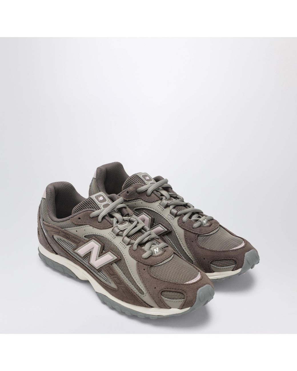 New Balance Gray 204L Low-Top Sneakers