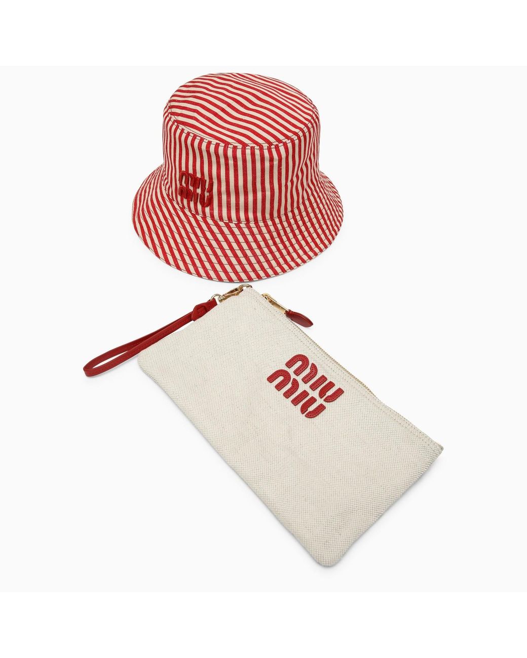 MIU MIU リバーシブル バケットハット ストライプ Miu Miu Reversible Bucket Hat With Pouch in Red | Lyst UK