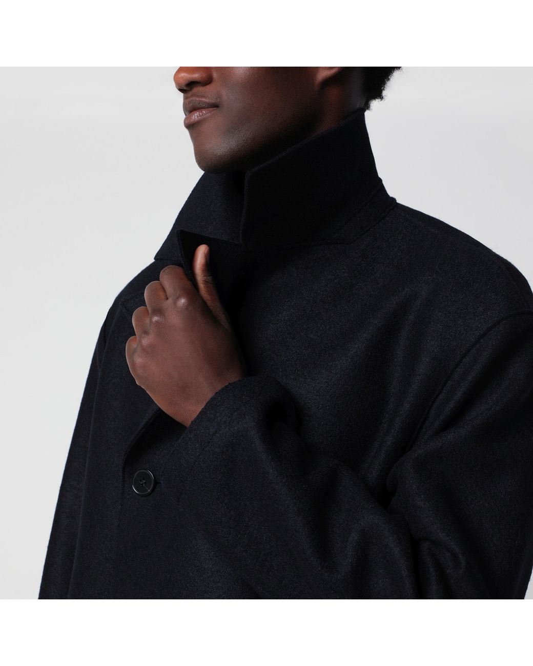 Harris Wharf London Black Short Double-Breasted Wool Coat for men